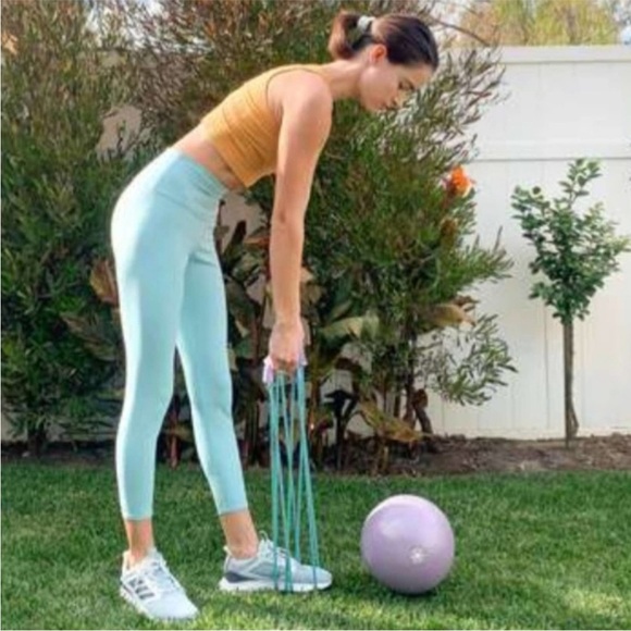 Gaiam New Studio Select Ultimate Core Toning Kit - Picture 4 of 11